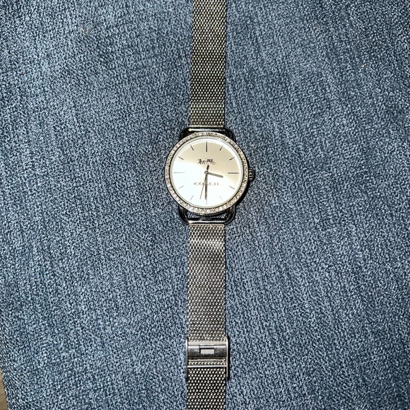 Coach watch - Picture 1 of 6